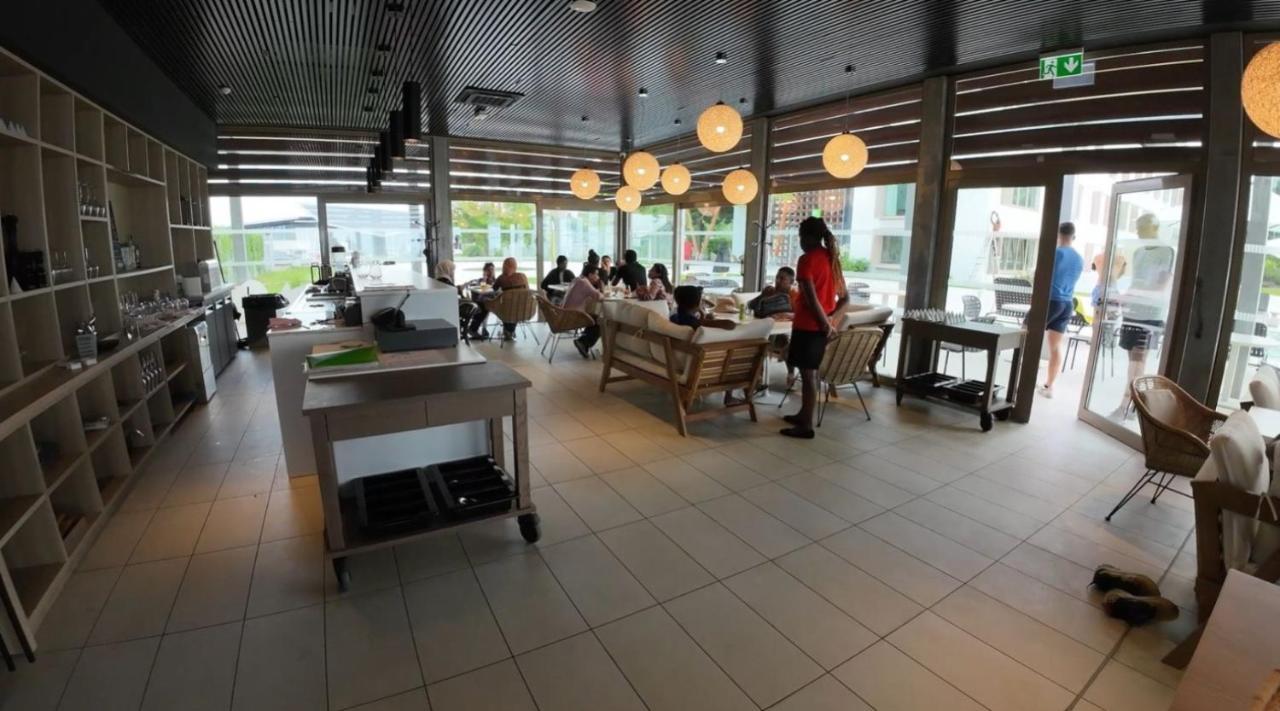 Ibis Styles Mayotte Aeroport Pamandzi Екстер'єр фото
