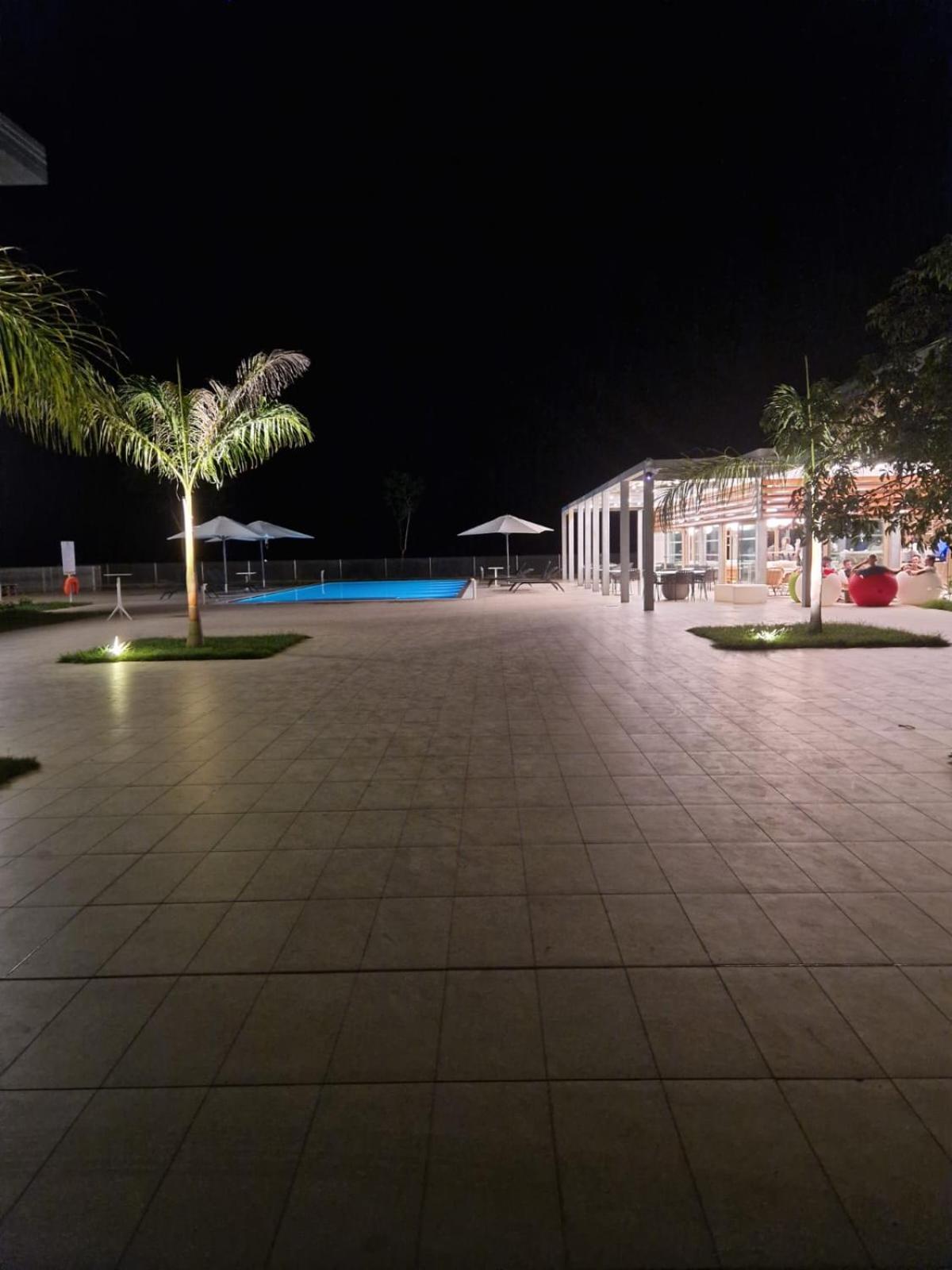 Ibis Styles Mayotte Aeroport Pamandzi Екстер'єр фото