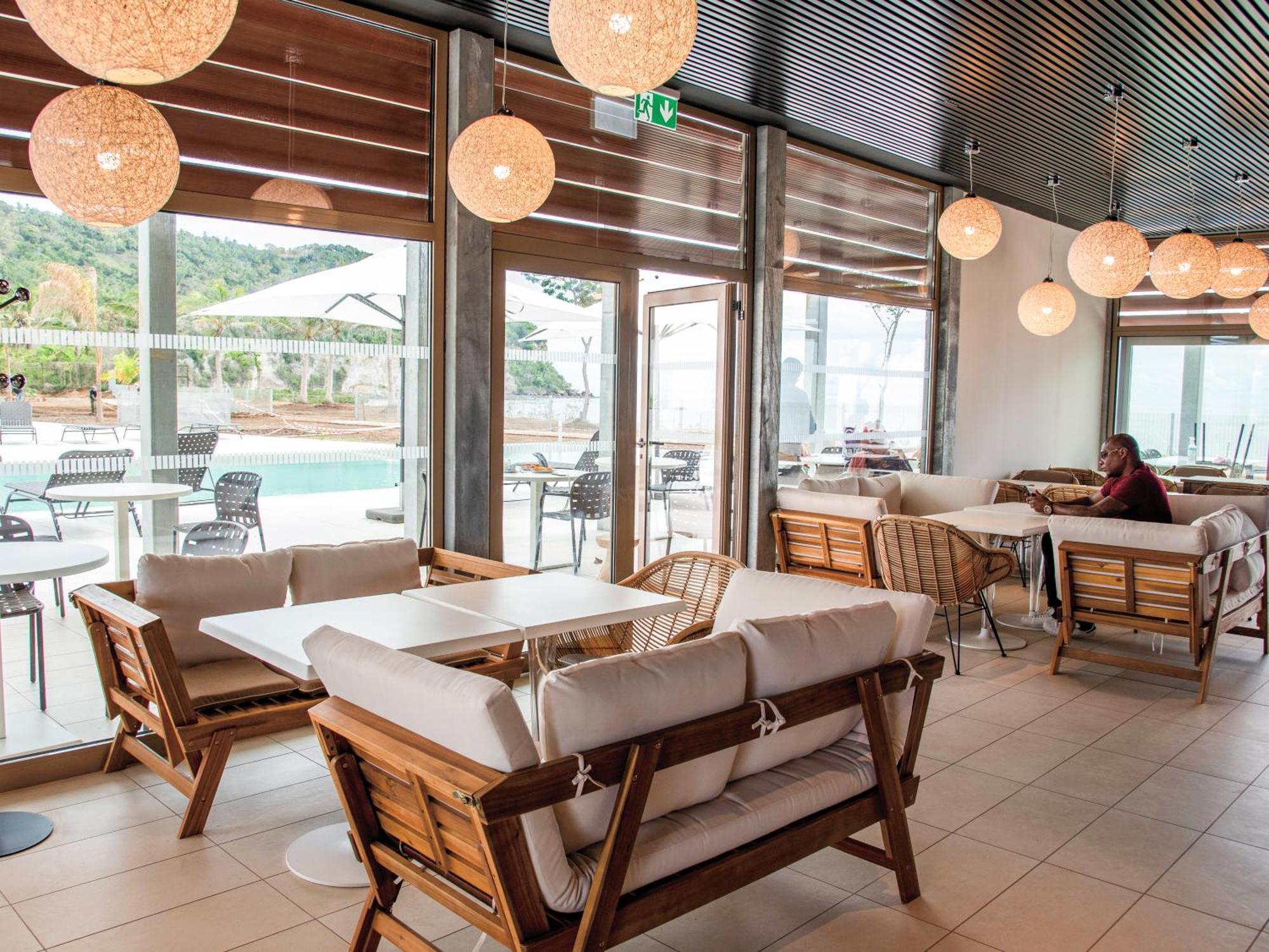 Ibis Styles Mayotte Aeroport Pamandzi Екстер'єр фото