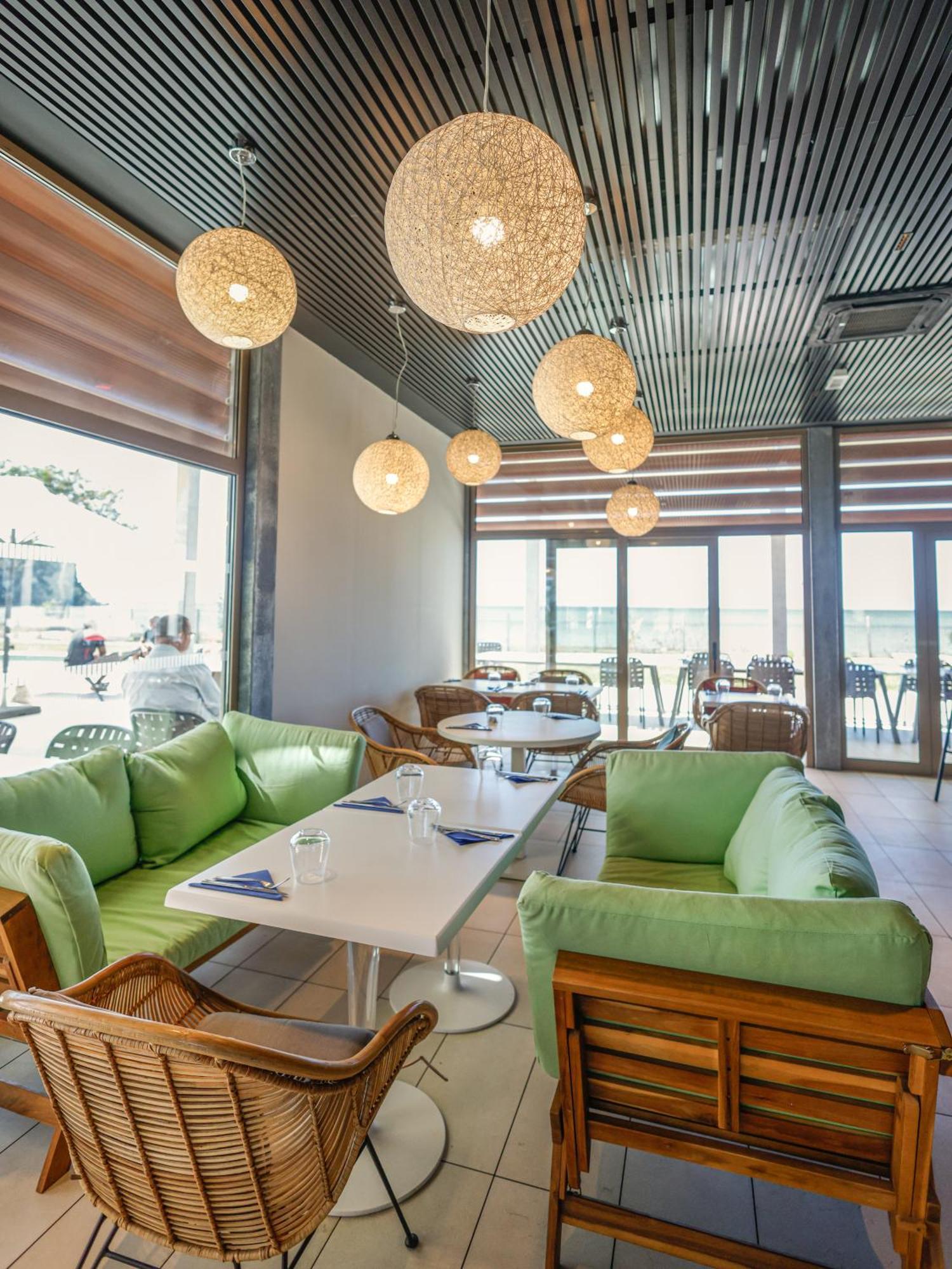 Ibis Styles Mayotte Aeroport Pamandzi Екстер'єр фото